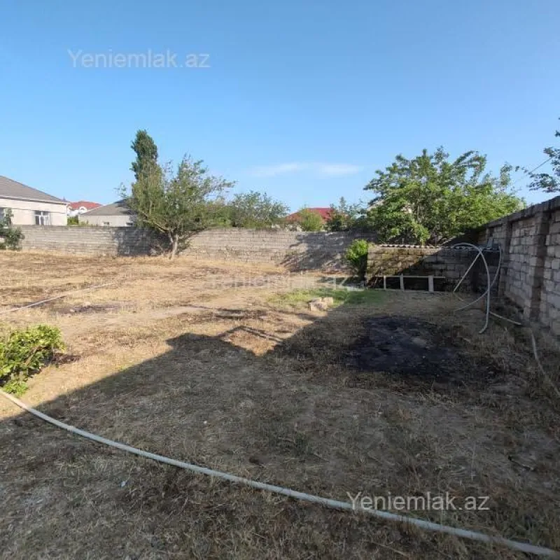 Satılır 4 otaqlı həyət evi 200 m²