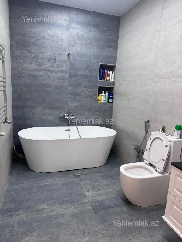 Satılır 3 otaqlı yeni tikili 142 m²