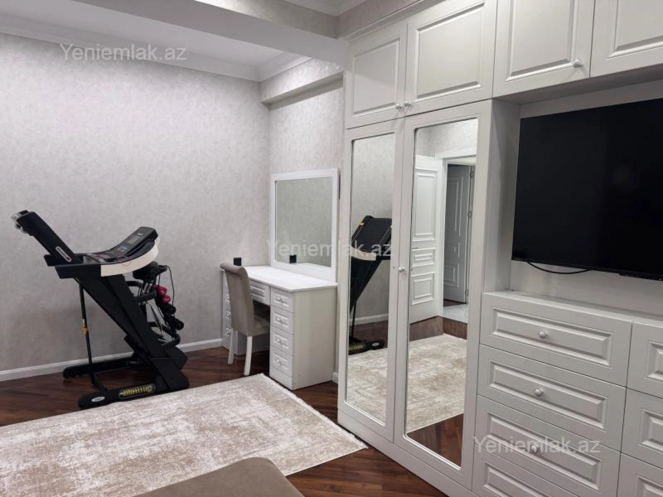 Satılır 3 otaqlı yeni tikili 142 m²