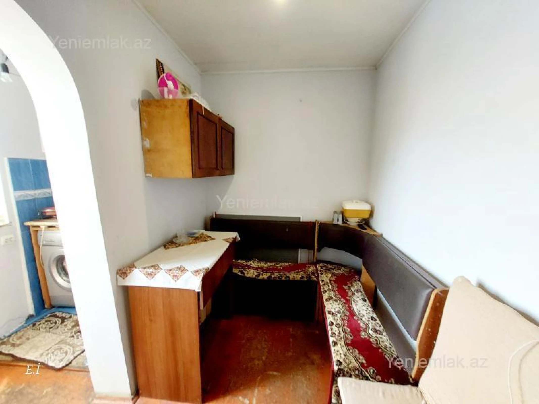 Satılır 2 otaqlı köhnə tikili 57 m²