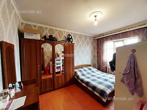 Satılır 2 otaqlı köhnə tikili 57 m²