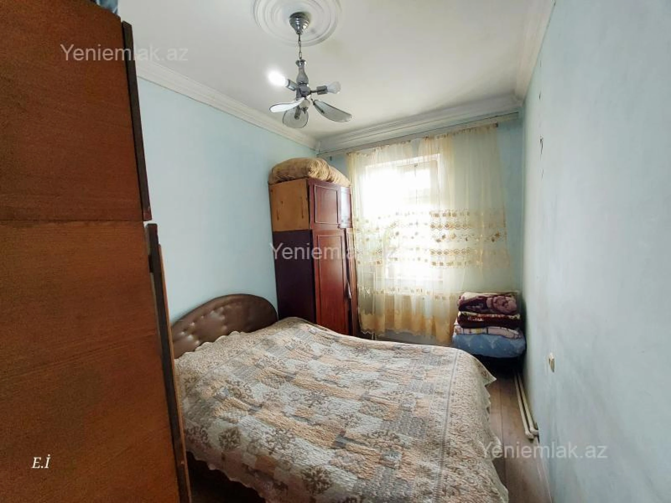 Satılır 2 otaqlı köhnə tikili 57 m²