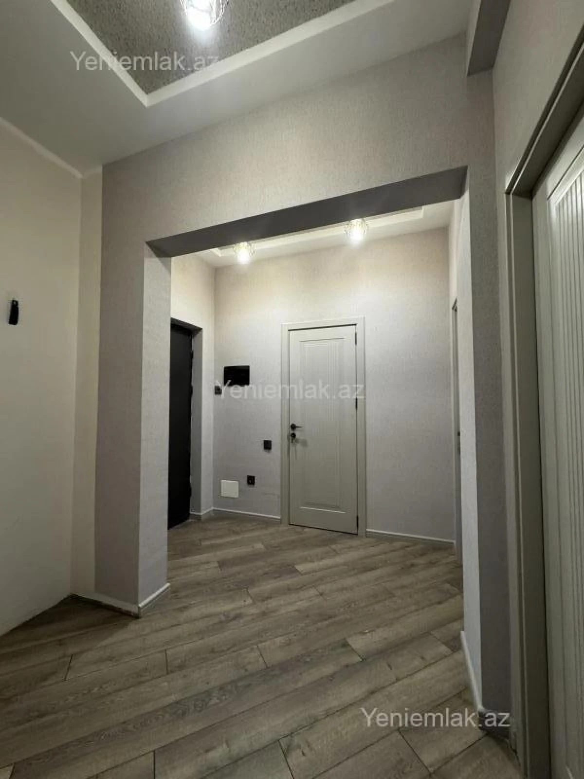 Satılır 2 otaqlı yeni tikili 68 m²