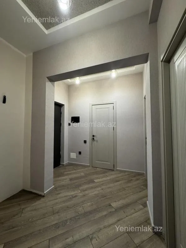 Satılır 2 otaqlı yeni tikili 68 m²