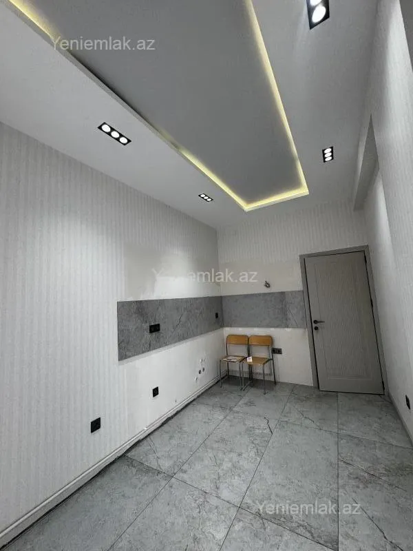Satılır 2 otaqlı yeni tikili 68 m²