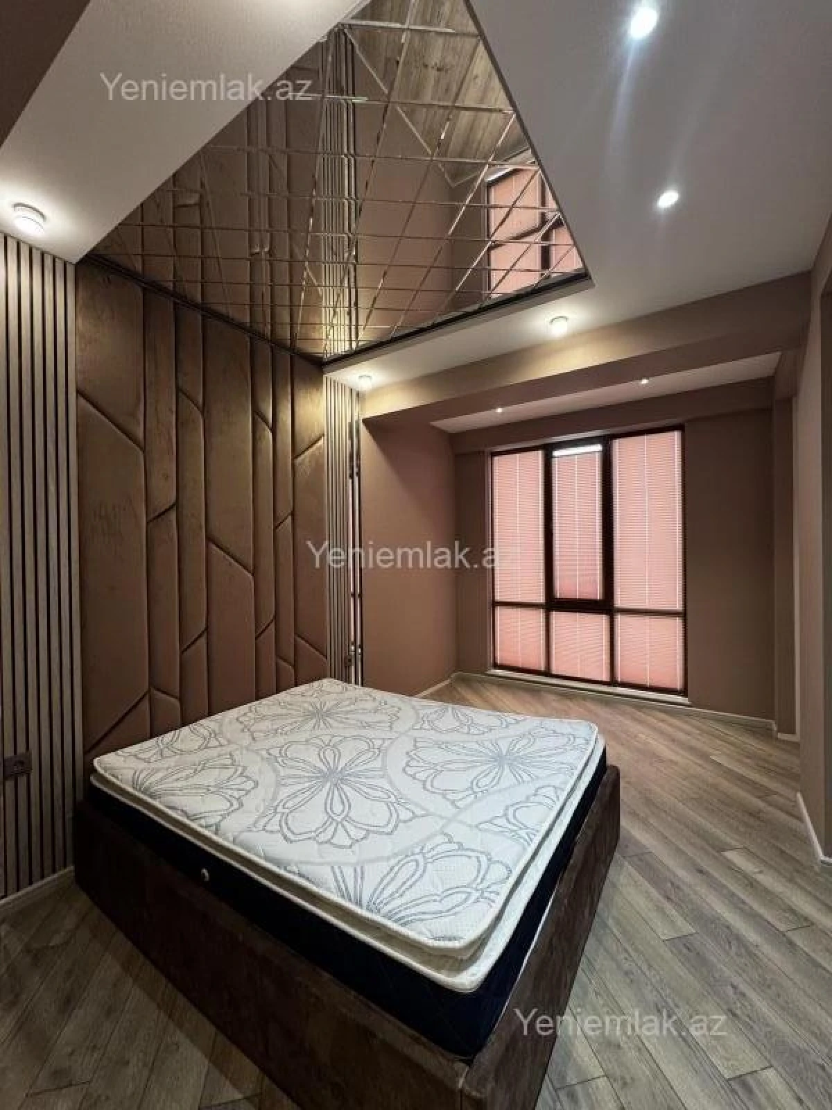Satılır 2 otaqlı yeni tikili 68 m²