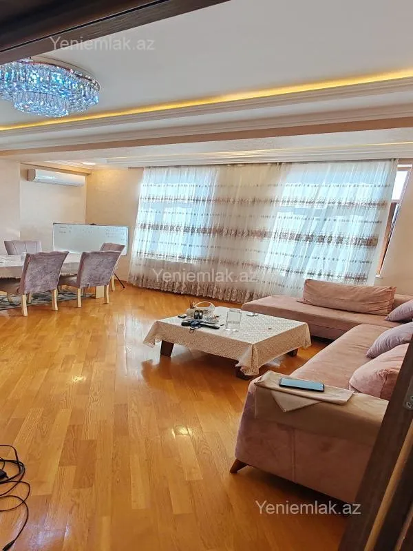 Satılır 3 otaqlı yeni tikili 100 m²