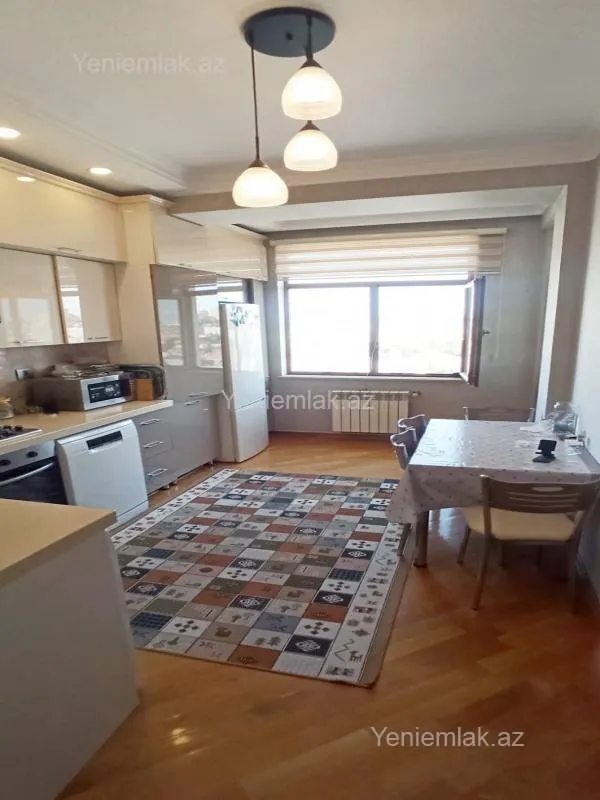 Satılır 3 otaqlı yeni tikili 100 m²