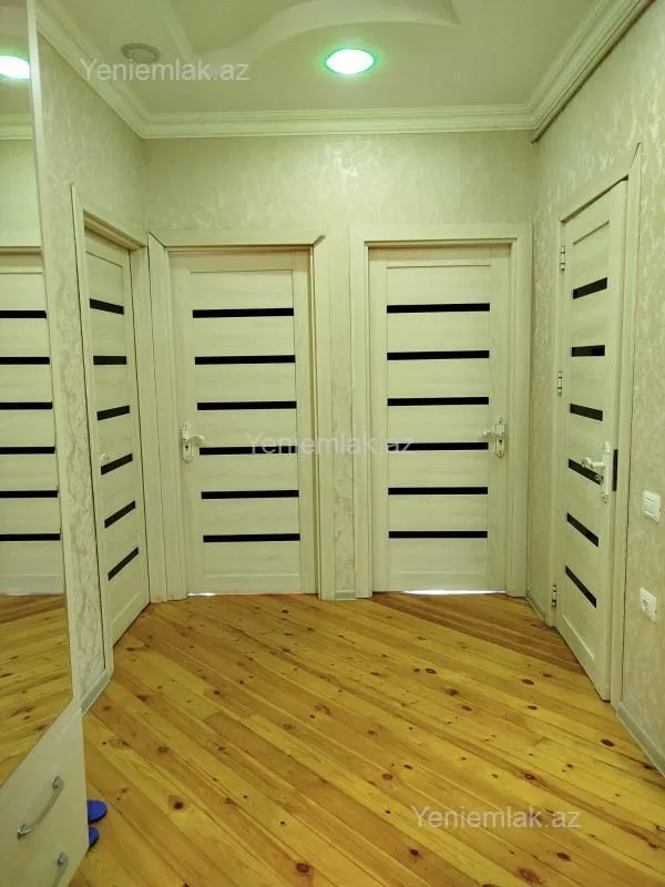 Satılır 3 otaqlı yeni tikili 65 m²