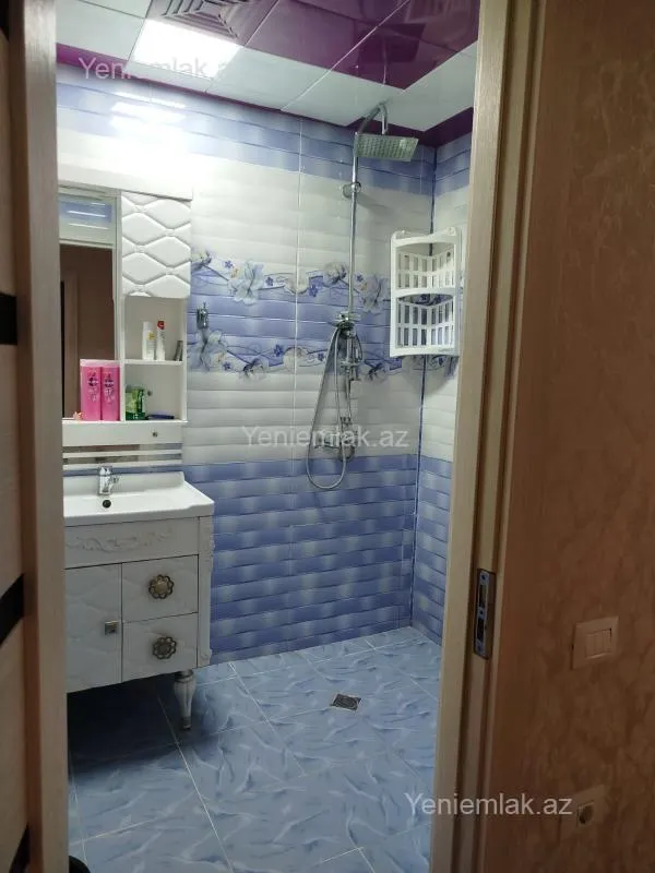 Satılır 3 otaqlı yeni tikili 65 m²