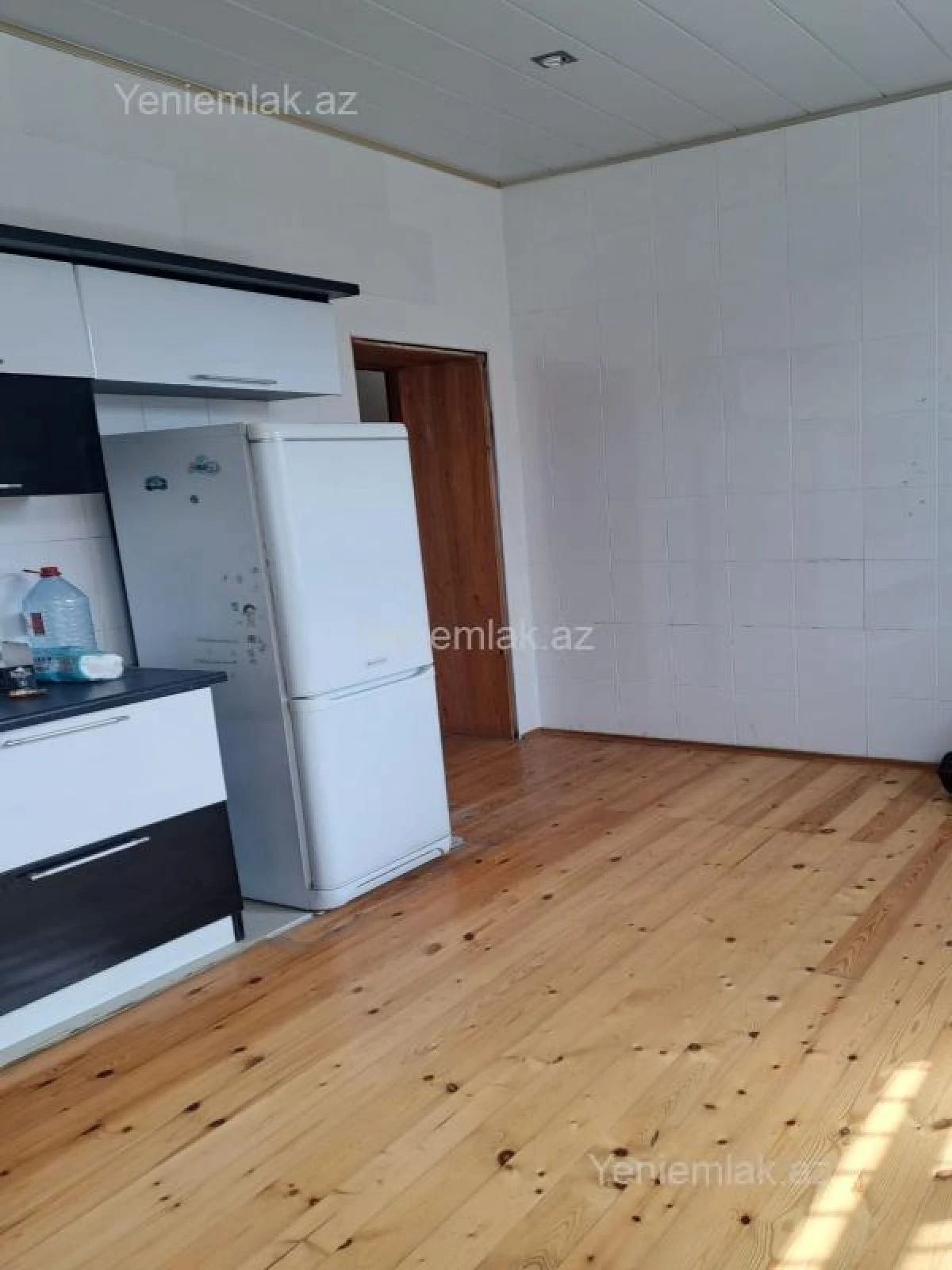 Satılır 6 otaqlı həyət evi 300 m²