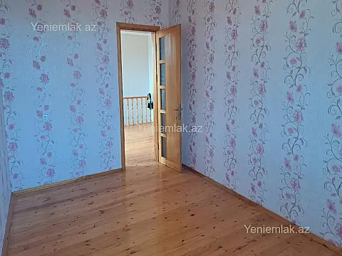 Satılır 6 otaqlı həyət evi 300 m²