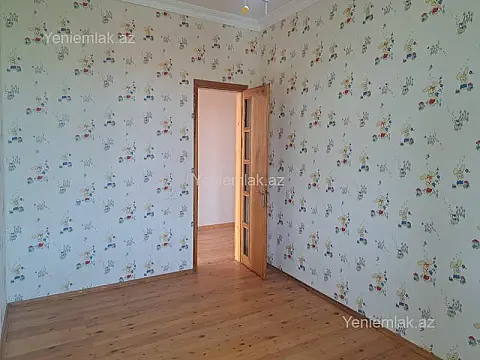 Satılır 6 otaqlı həyət evi 300 m²