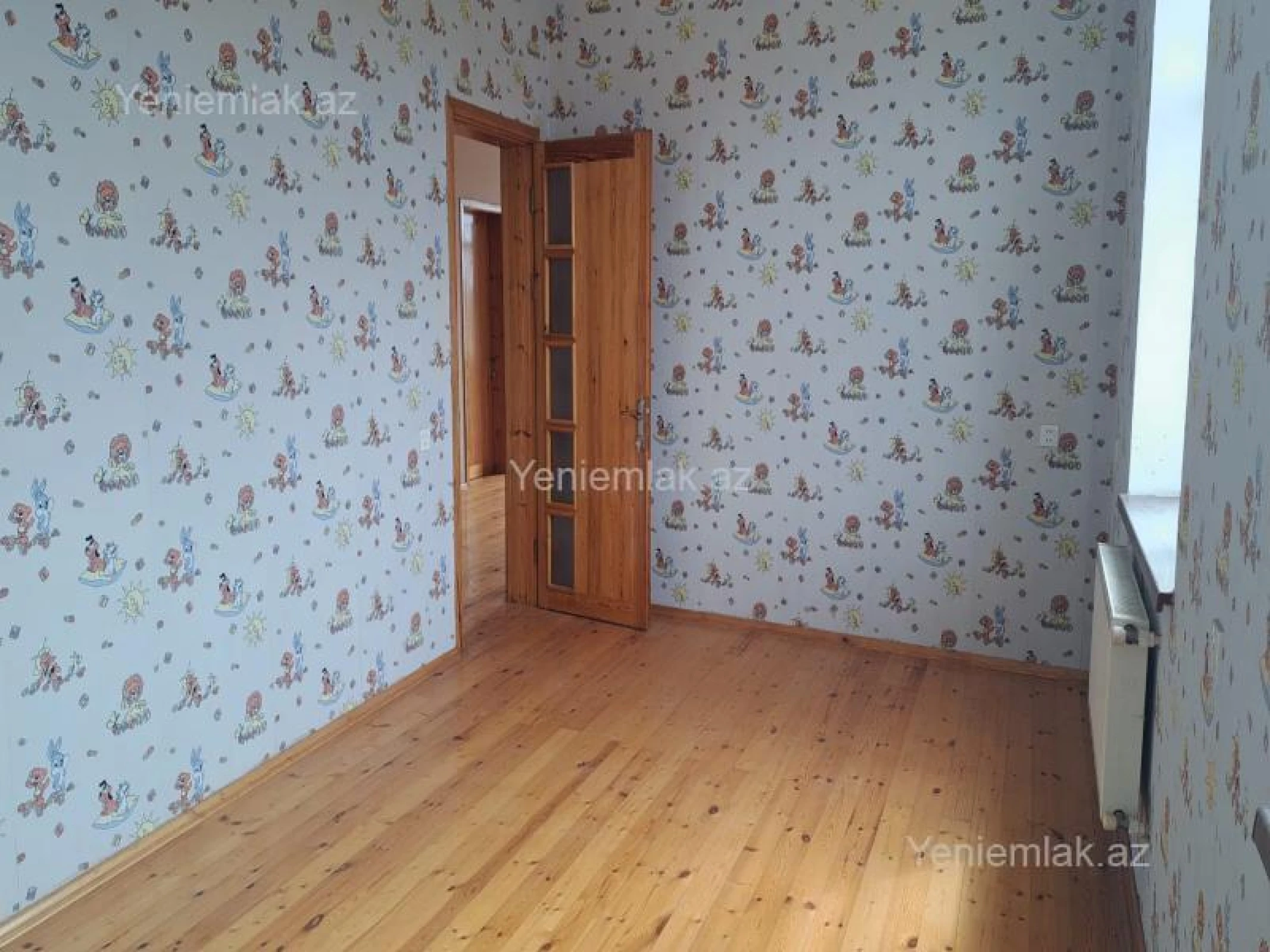 Satılır 6 otaqlı həyət evi 300 m²