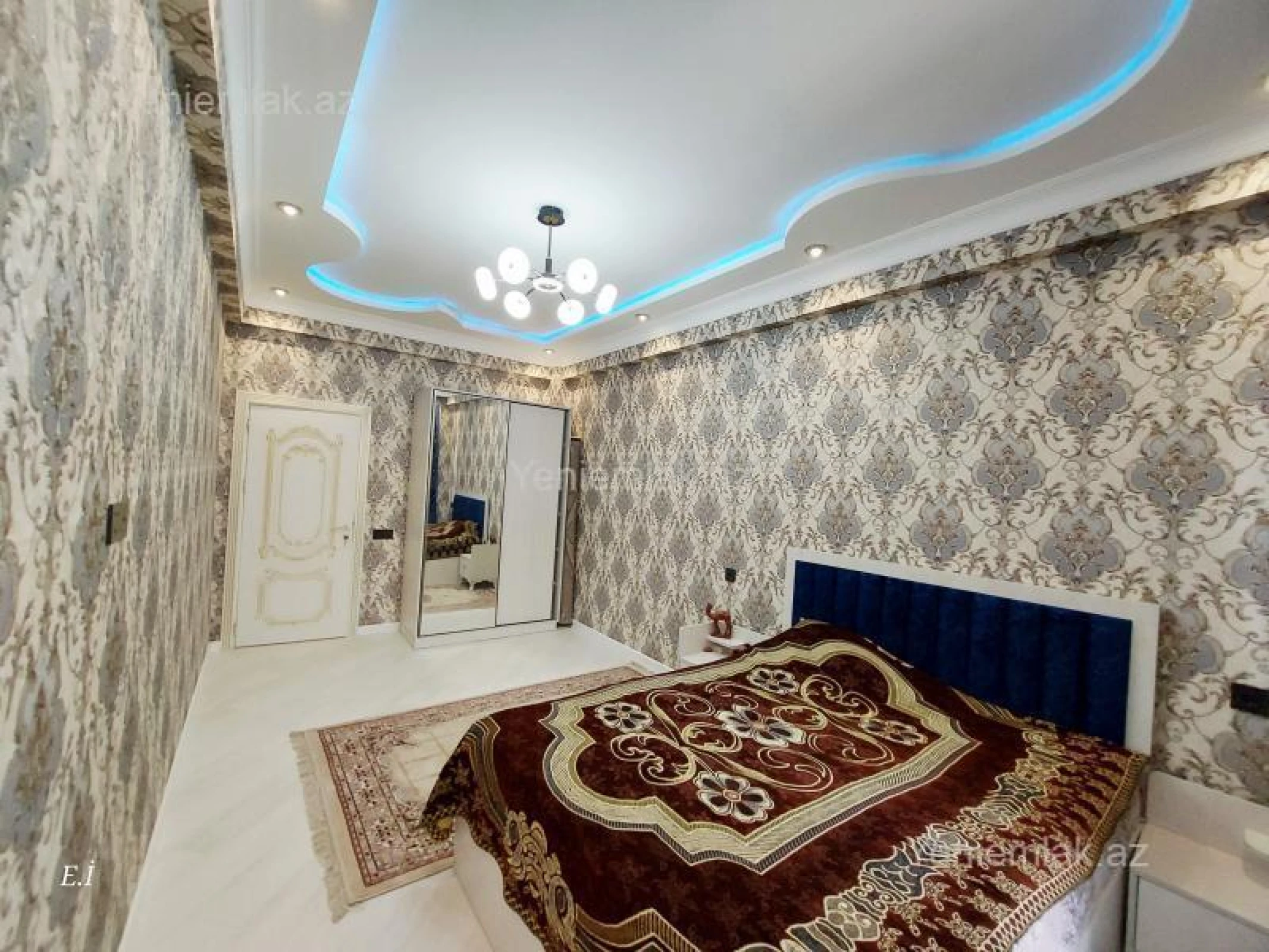 Satılır 3 otaqlı yeni tikili 132 m²