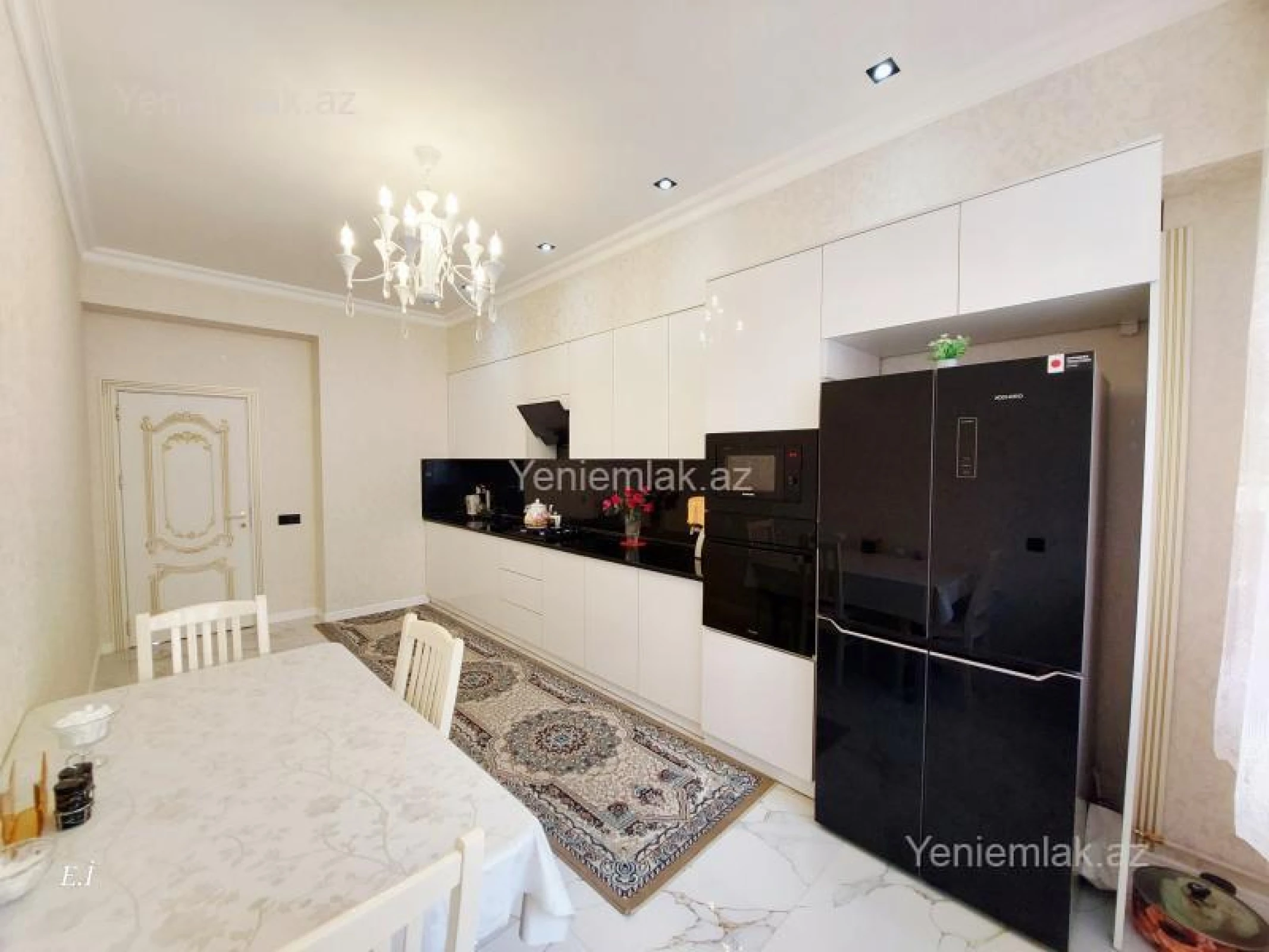 Satılır 3 otaqlı yeni tikili 132 m²