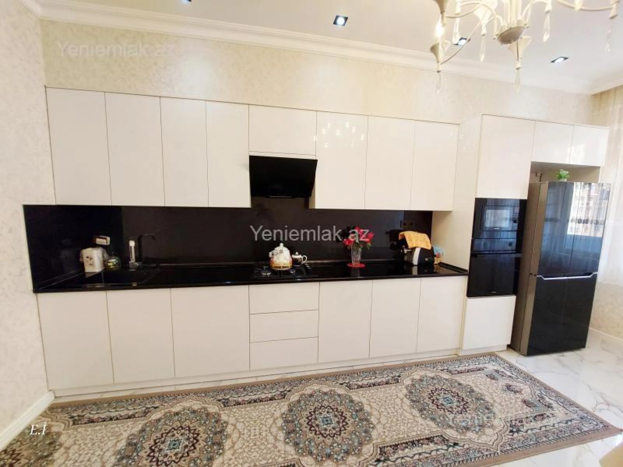 Satılır 3 otaqlı yeni tikili 132 m²