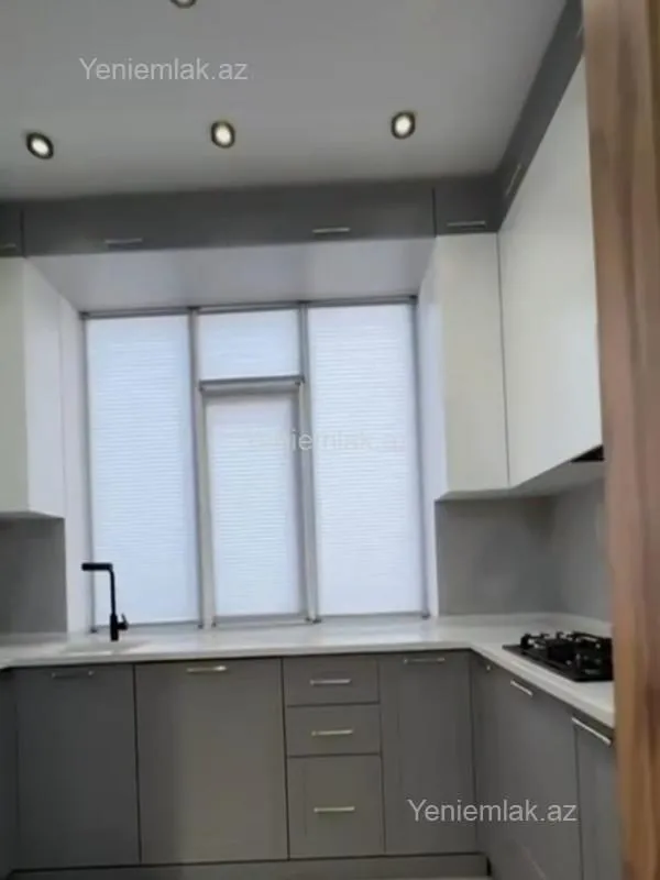 Satılır 3 otaqlı yeni tikili 75 m²