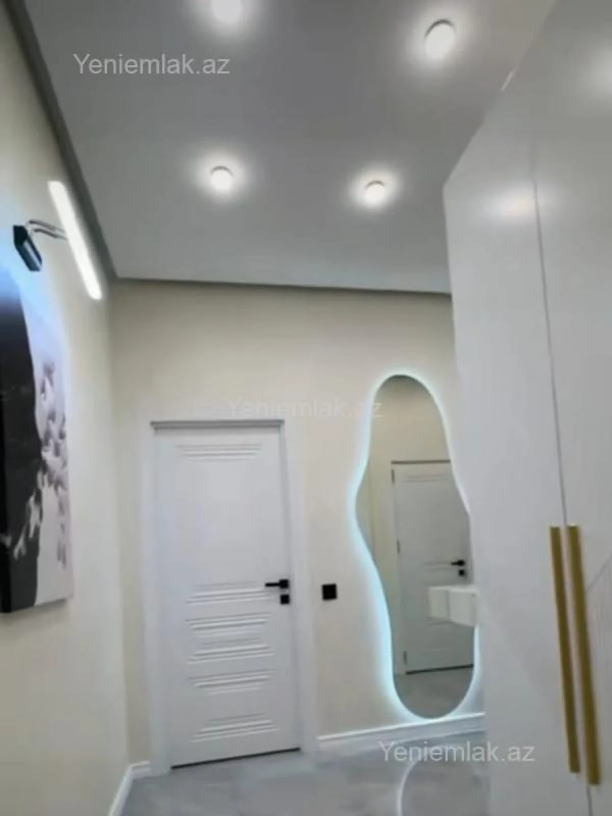 Satılır 3 otaqlı yeni tikili 75 m²