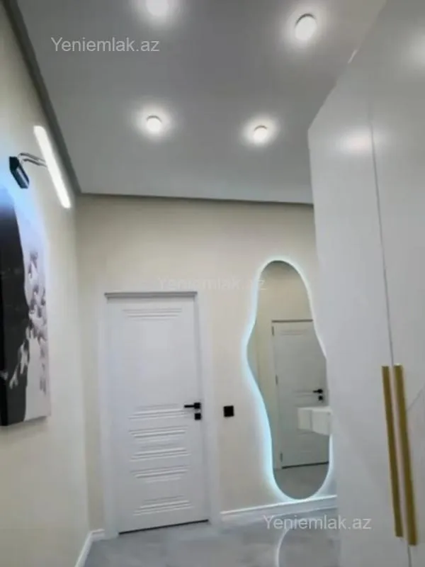 Satılır 3 otaqlı yeni tikili 75 m²