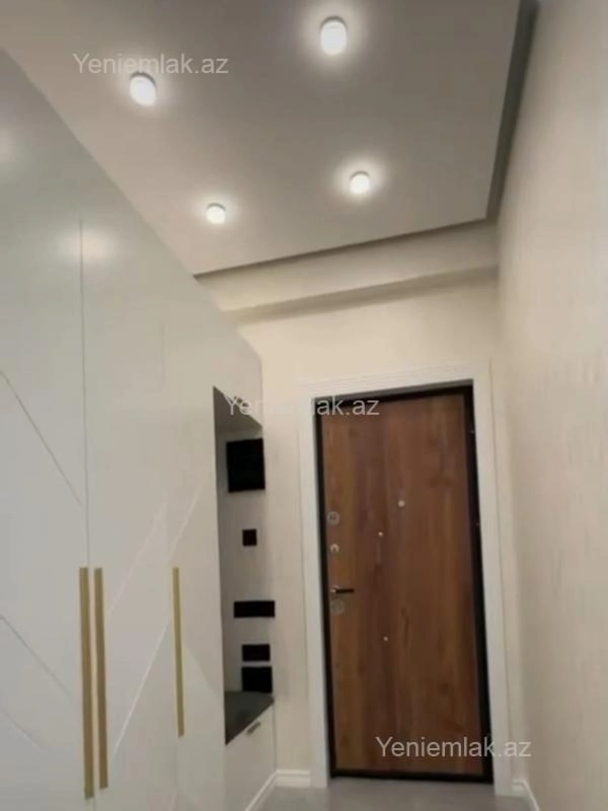 Satılır 3 otaqlı yeni tikili 75 m²
