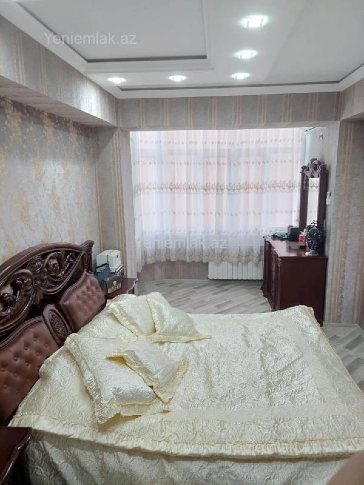 Satılır 3 otaqlı yeni tikili 90 m²
