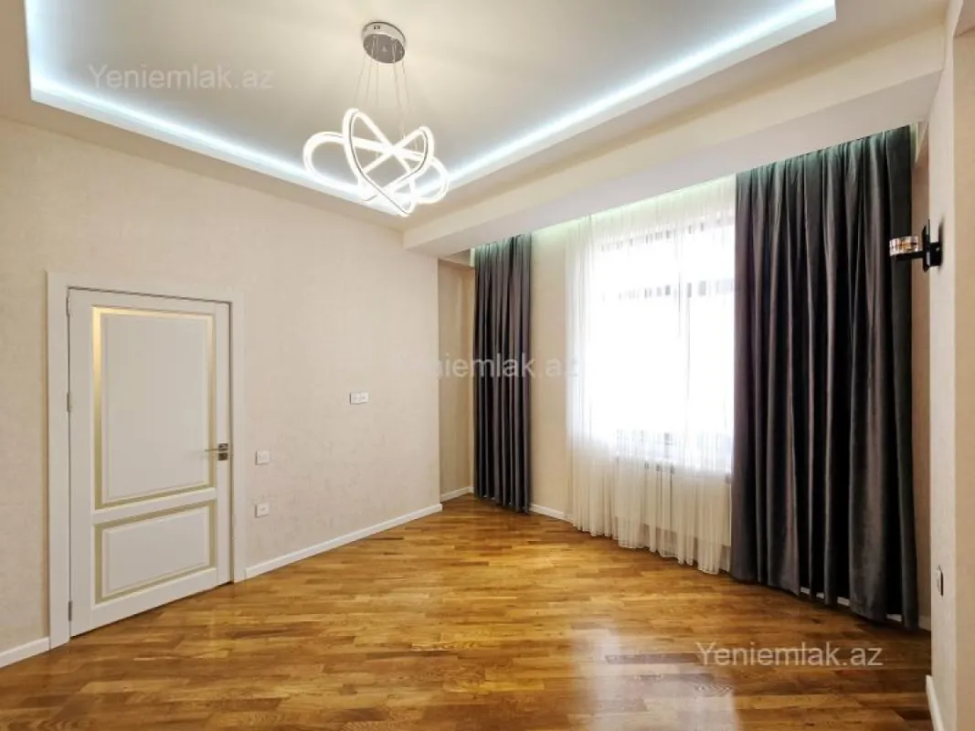 Satılır 3 otaqlı yeni tikili 126 m²