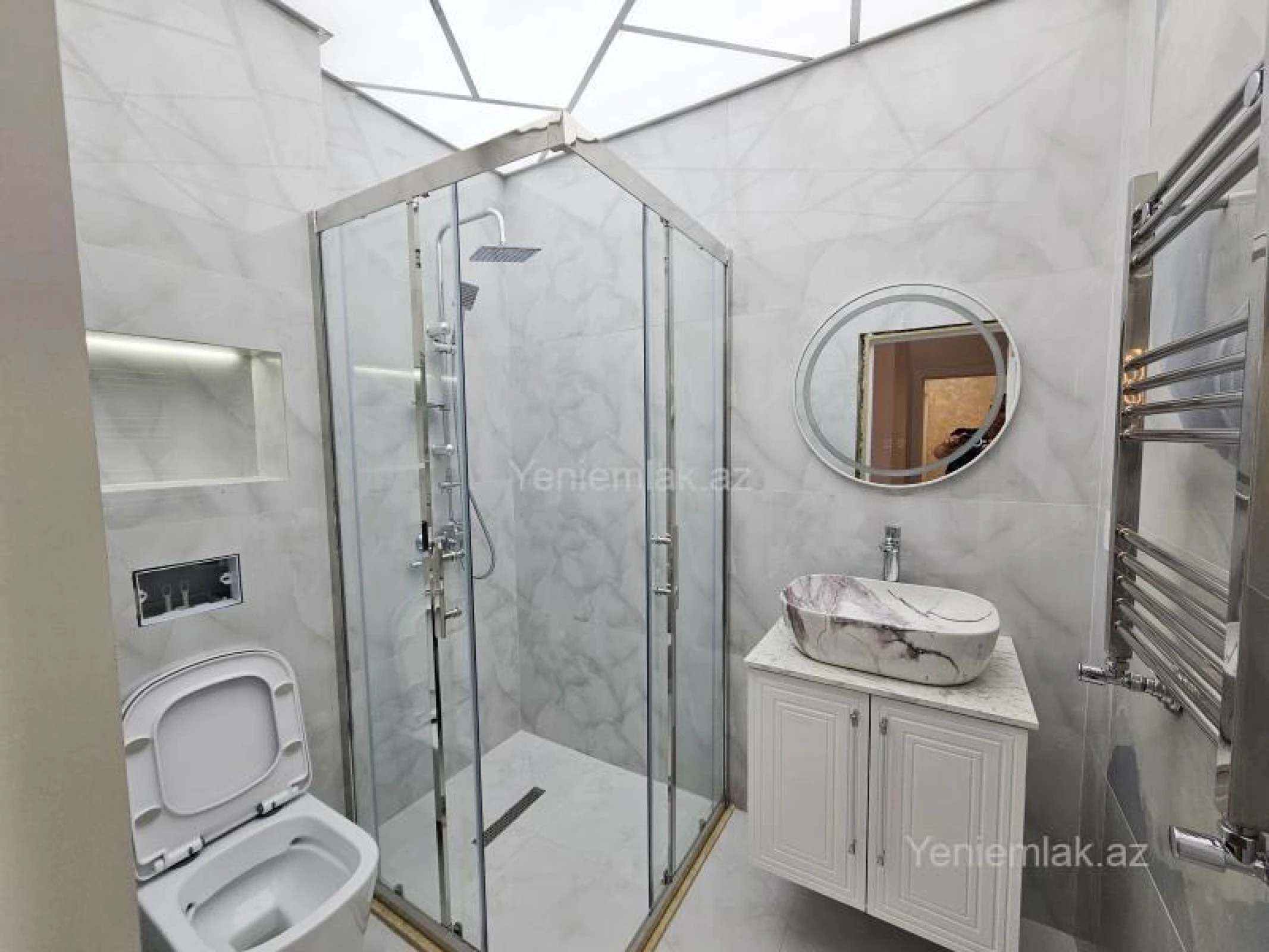 Satılır 3 otaqlı yeni tikili 126 m²