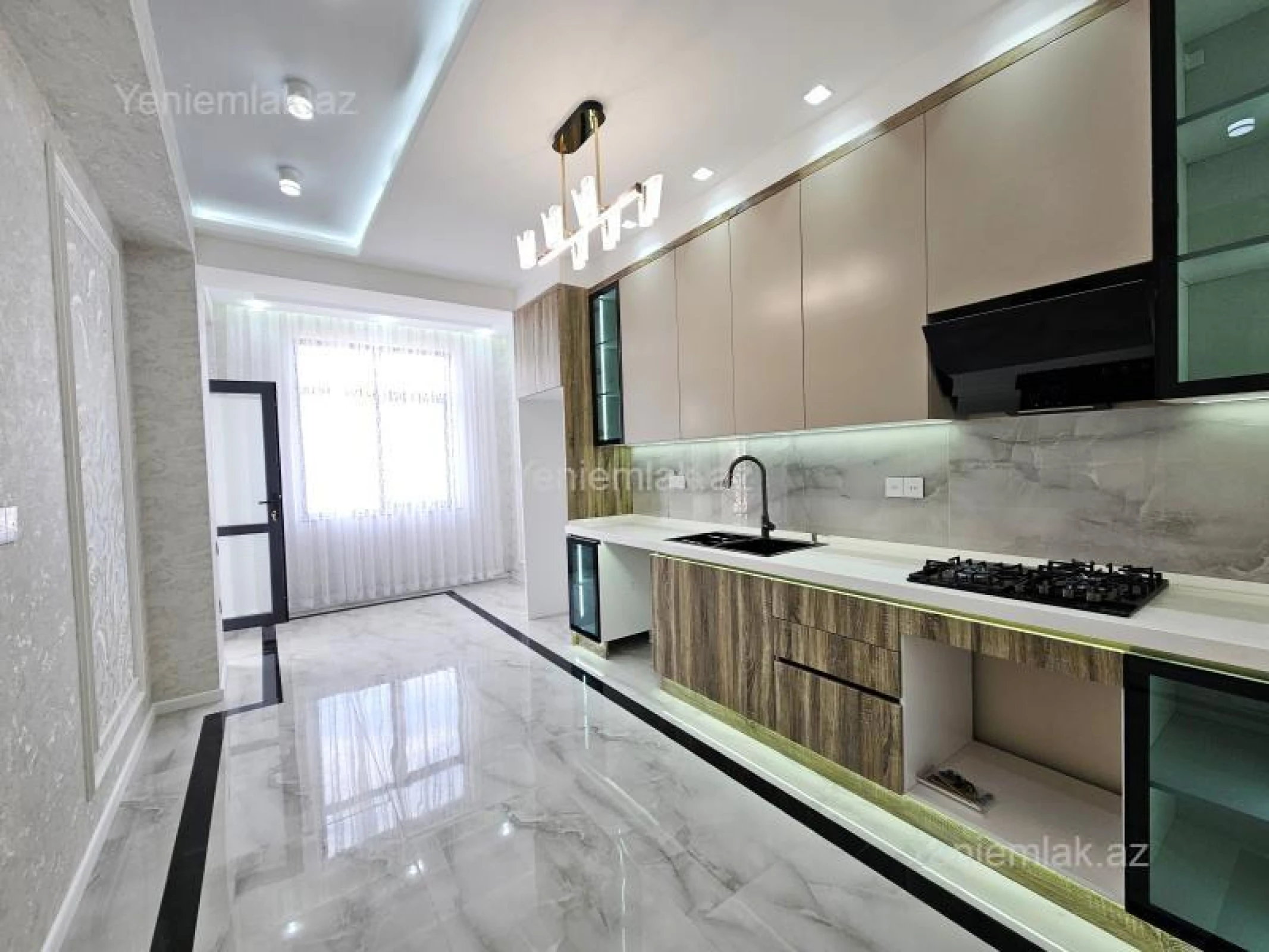 Satılır 3 otaqlı yeni tikili 126 m²