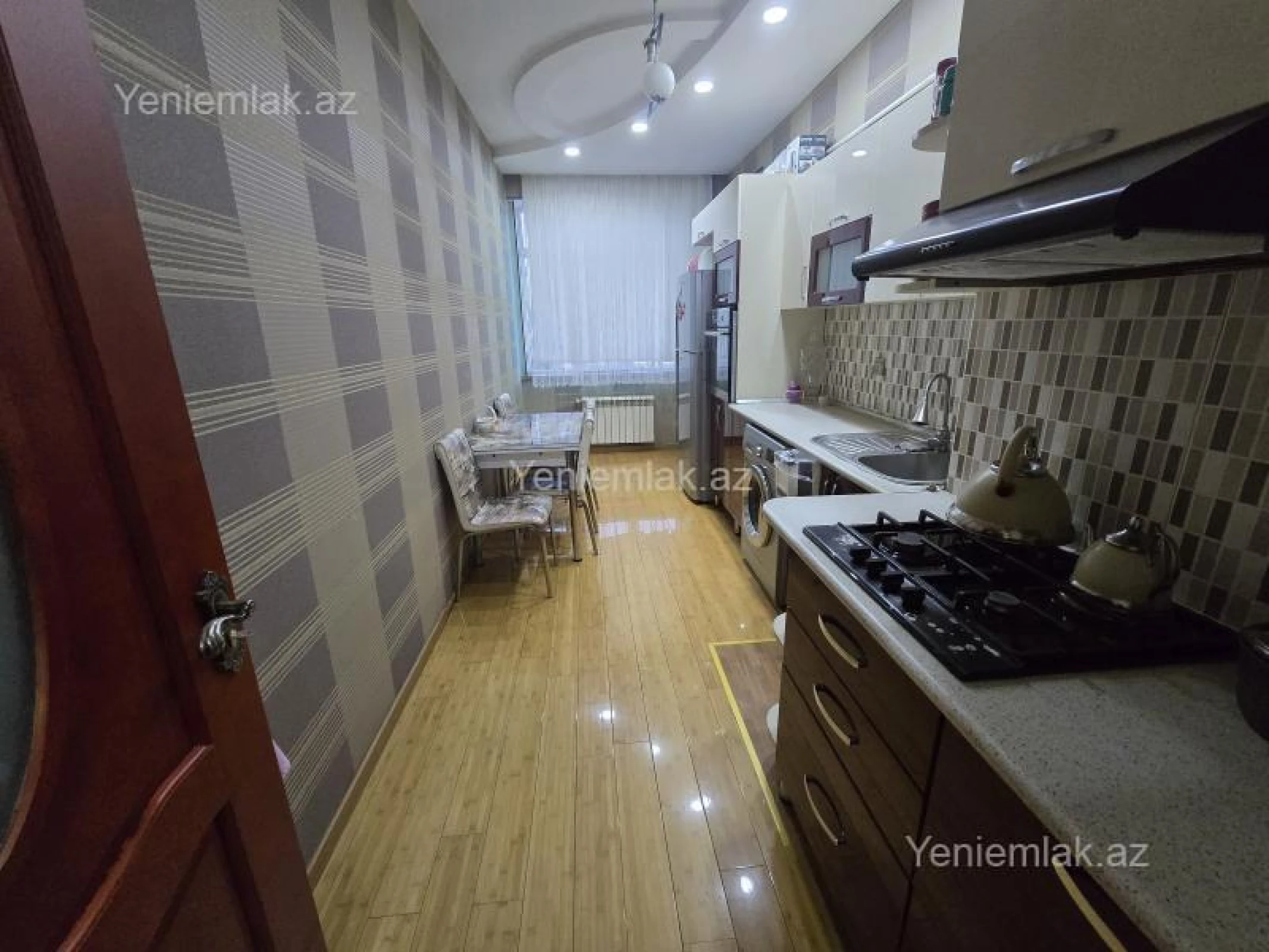 Satılır 3 otaqlı yeni tikili 78 m²