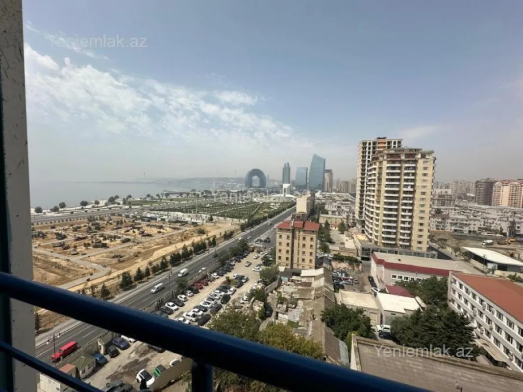 Satılır 4 otaqlı yeni tikili 190 m²