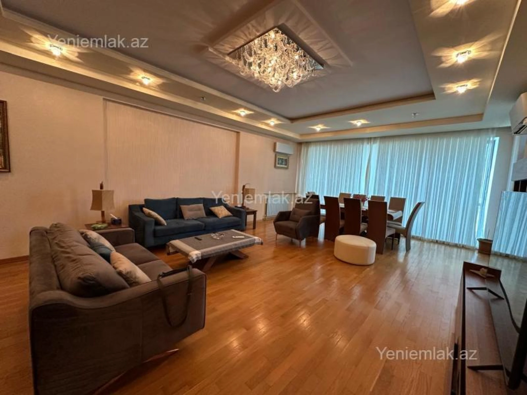 Satılır 4 otaqlı yeni tikili 190 m²