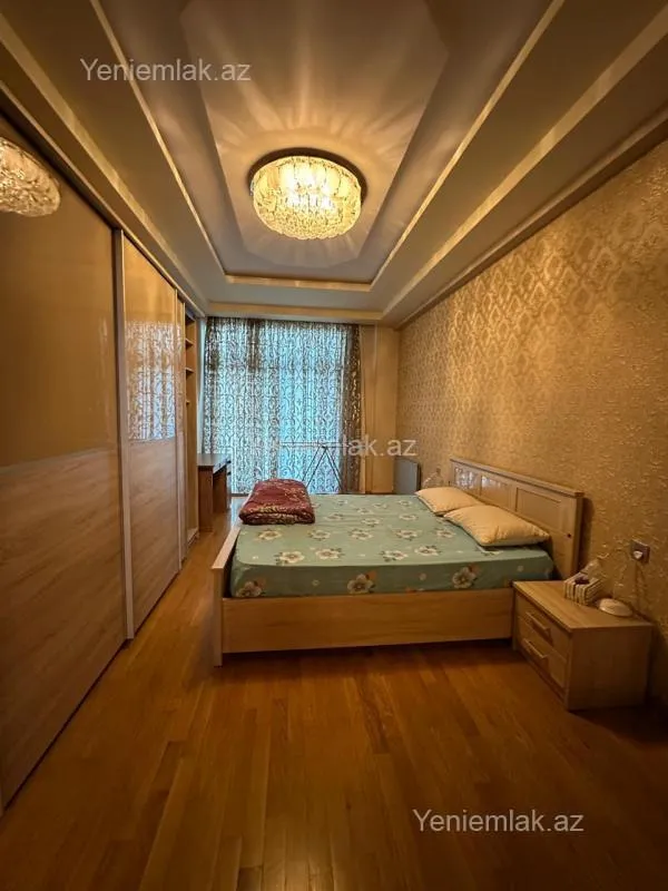 Satılır 4 otaqlı yeni tikili 190 m²