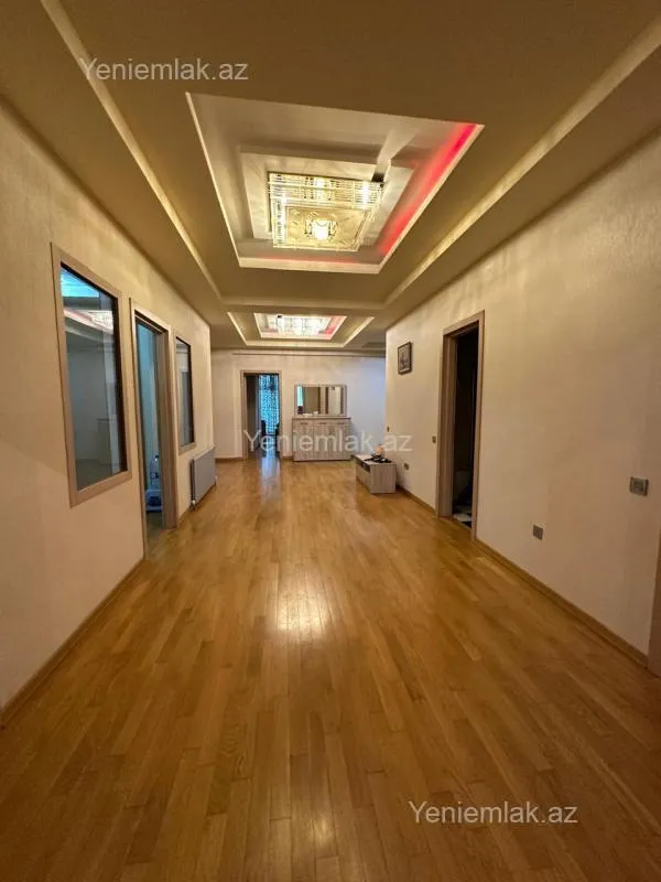 Satılır 4 otaqlı yeni tikili 190 m²