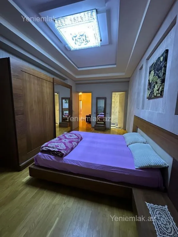 Satılır 4 otaqlı yeni tikili 190 m²