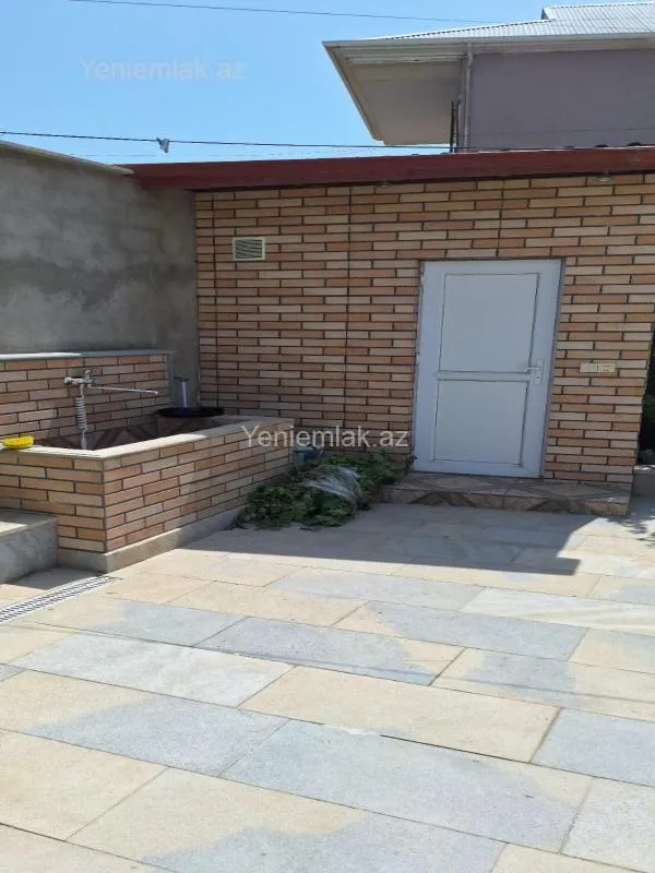 Satılır 4 otaqlı həyət evi 120 m²