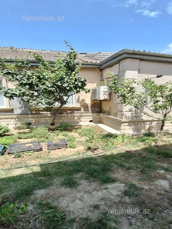 Satılır 4 otaqlı həyət evi 120 m²