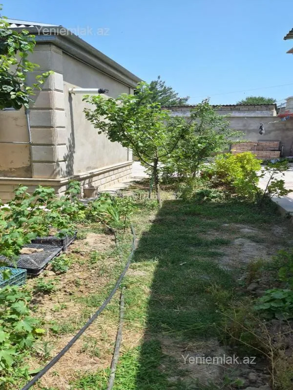 Satılır 4 otaqlı həyət evi 120 m²