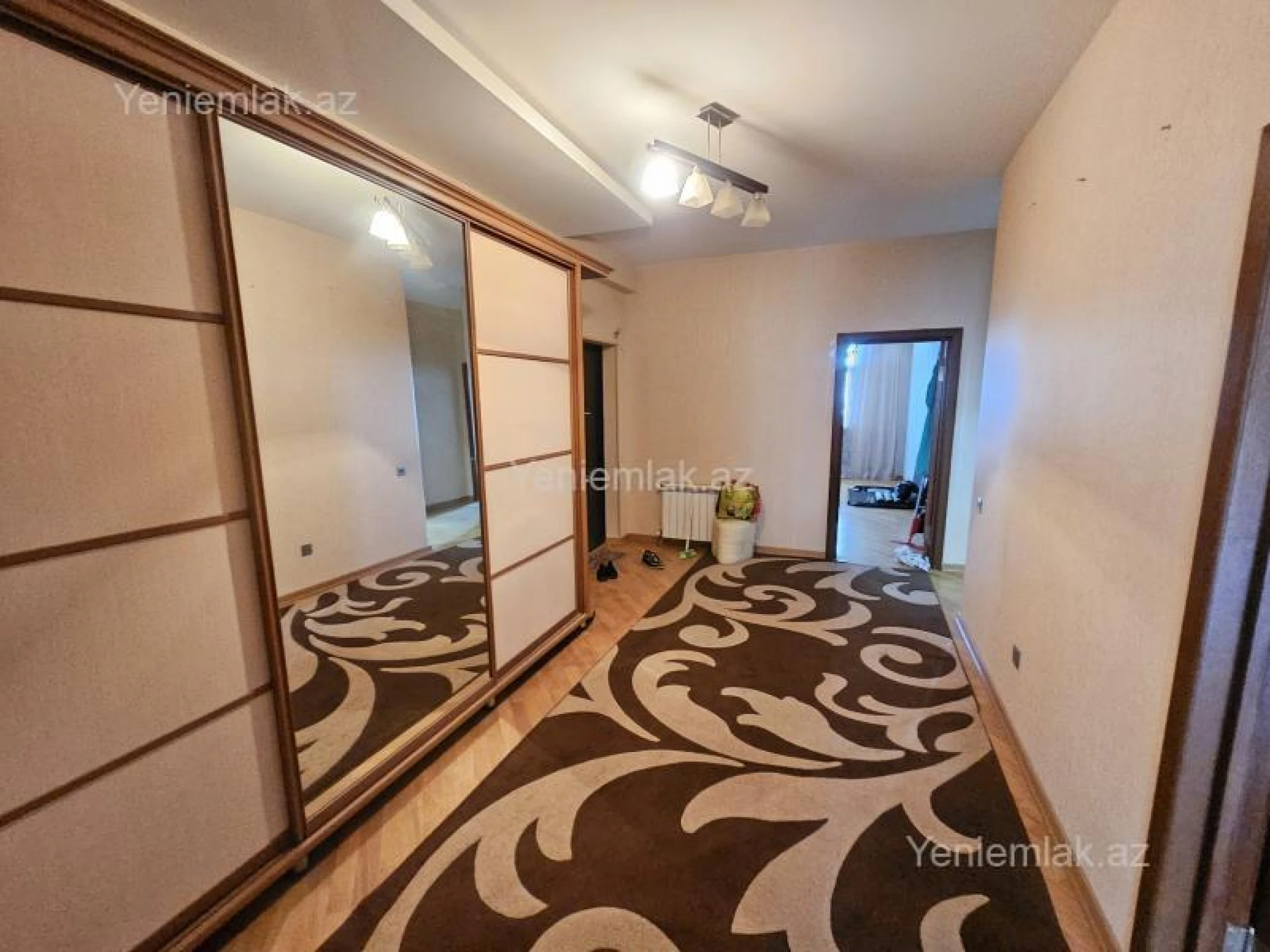 Satılır 3 otaqlı yeni tikili 140 m²