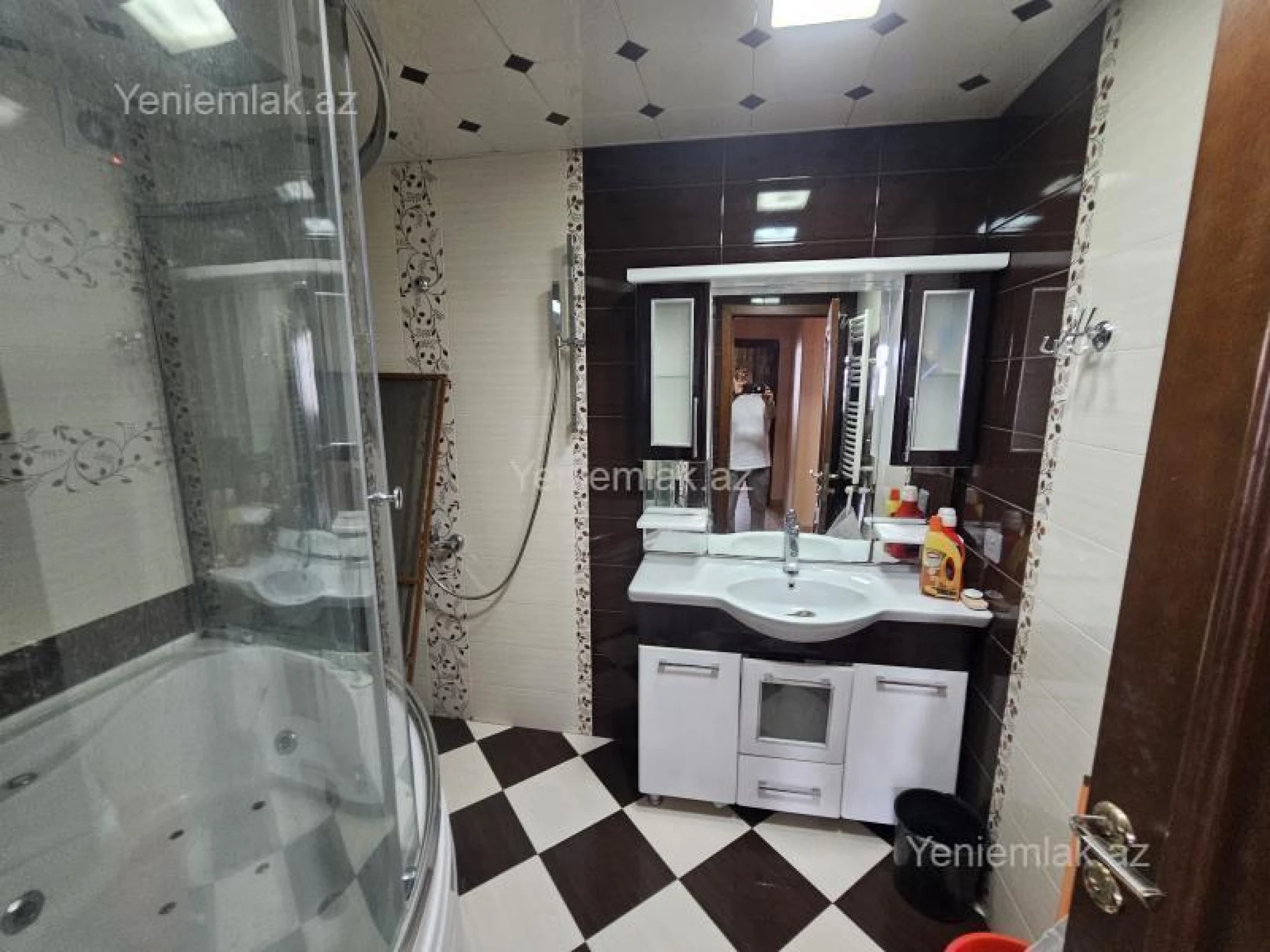 Satılır 3 otaqlı yeni tikili 140 m²