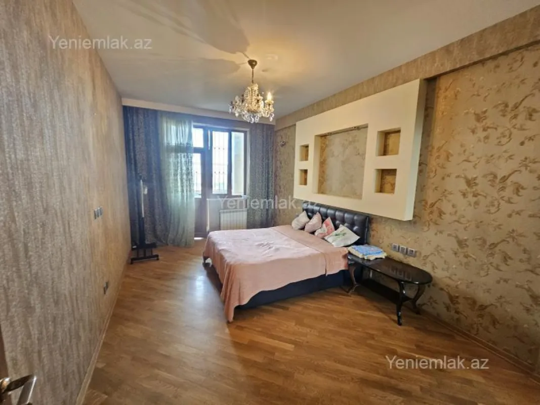 Satılır 3 otaqlı yeni tikili 140 m²