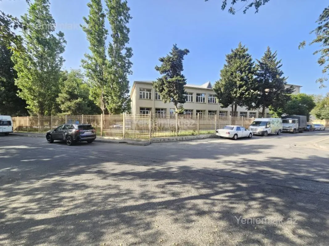 Satılır 3 otaqlı yeni tikili 140 m²