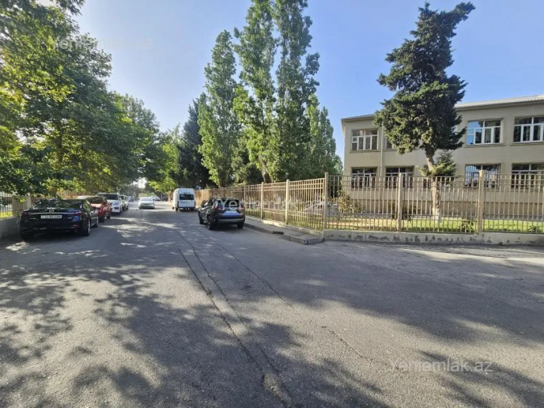 Satılır 3 otaqlı yeni tikili 140 m²