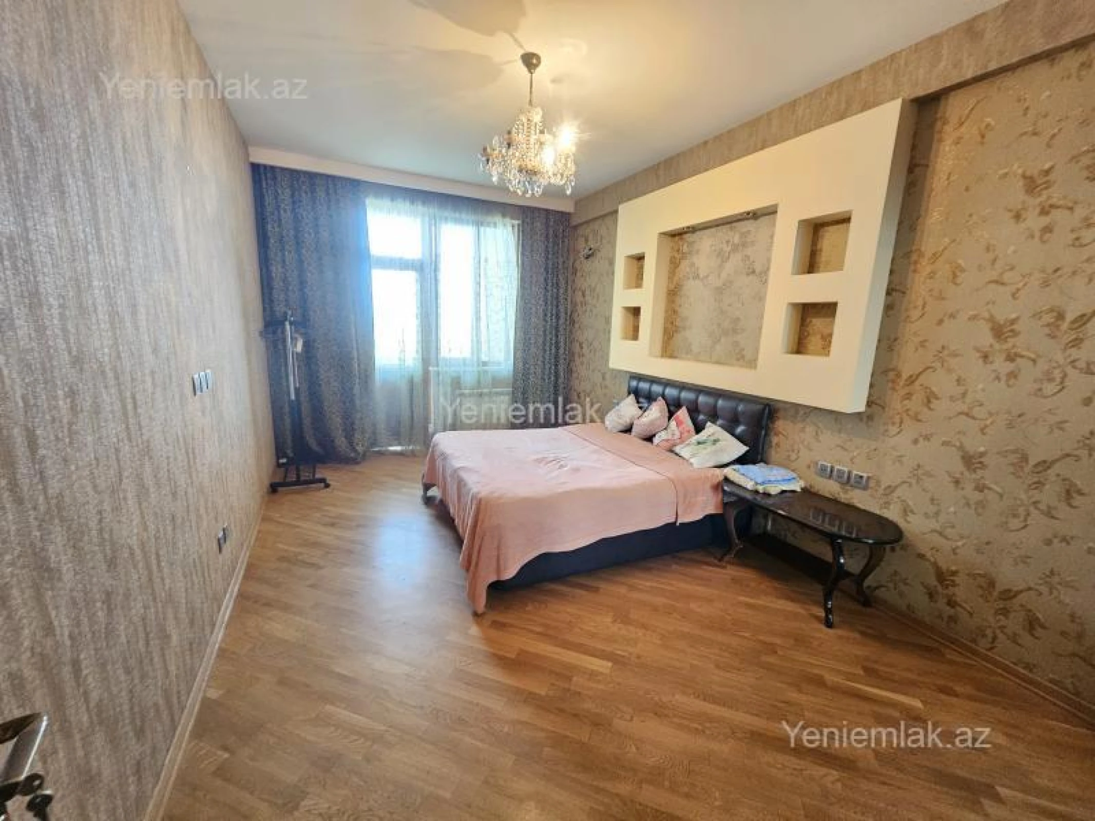 Satılır 3 otaqlı yeni tikili 140 m²