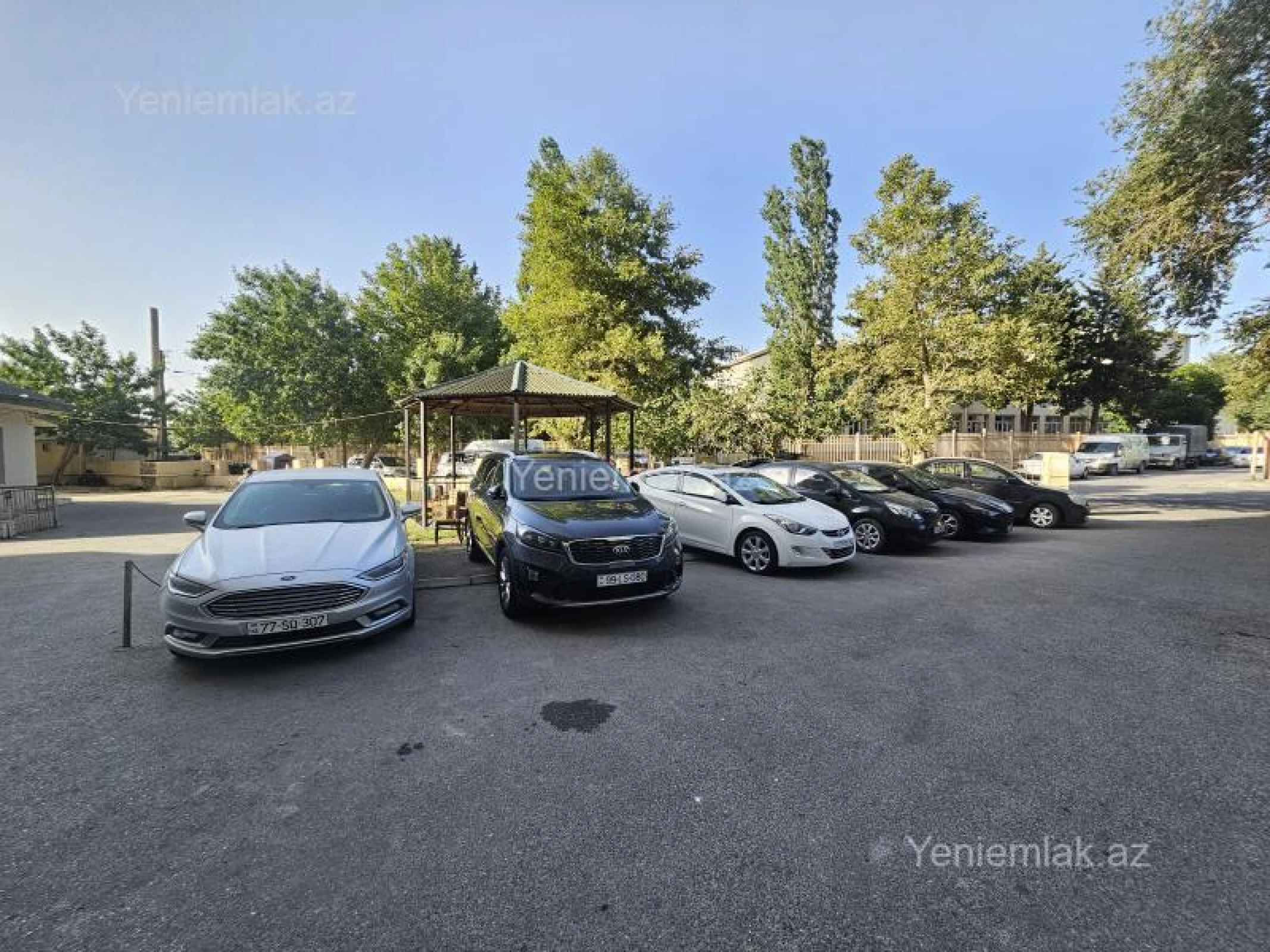 Satılır 3 otaqlı yeni tikili 140 m²