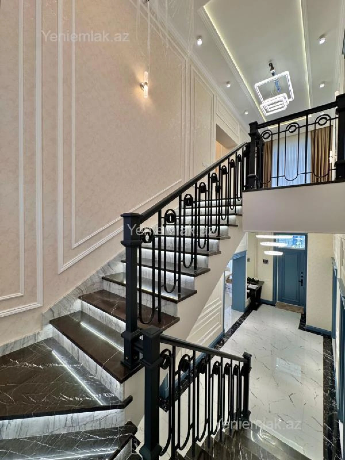 Satılır 5 otaqlı həyət evi 354 m²