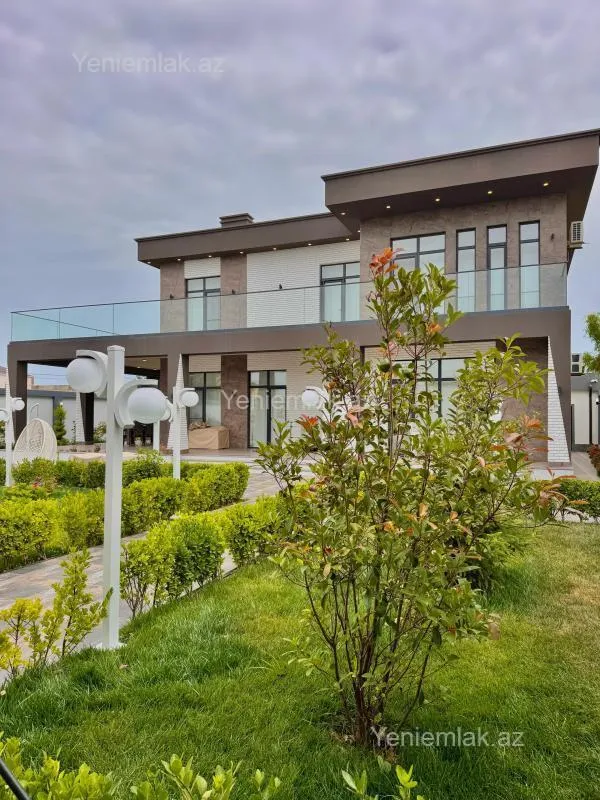 Satılır 5 otaqlı həyət evi 354 m²