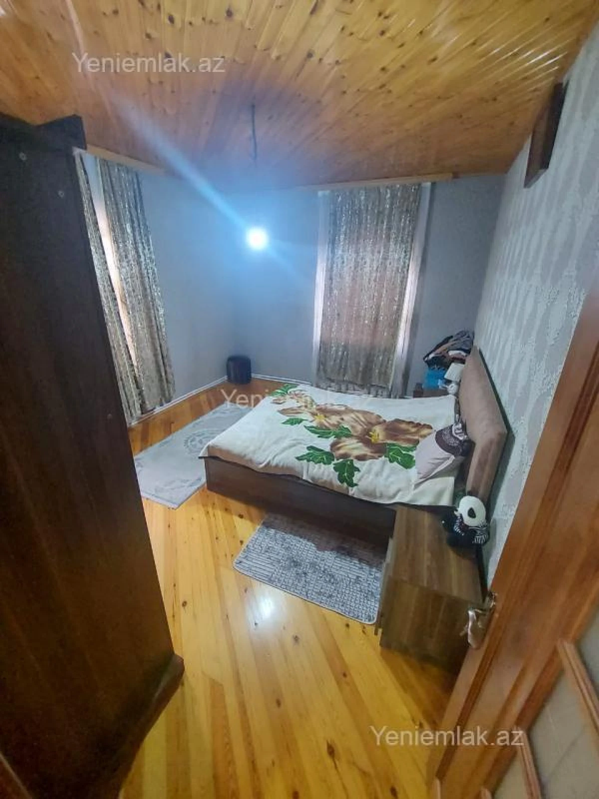 Satılır 6 otaqlı həyət evi 300 m²