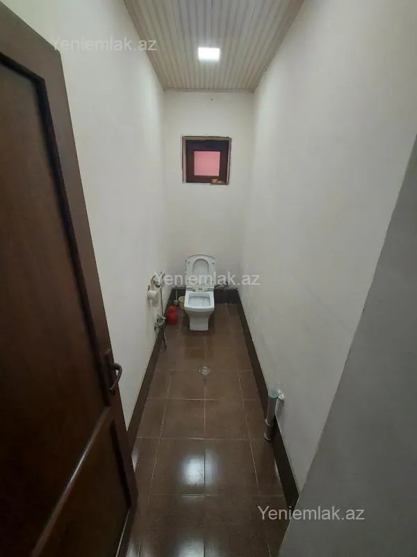 Satılır 6 otaqlı həyət evi 300 m²