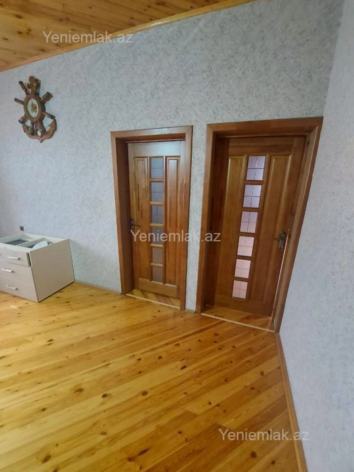 Satılır 6 otaqlı həyət evi 300 m²